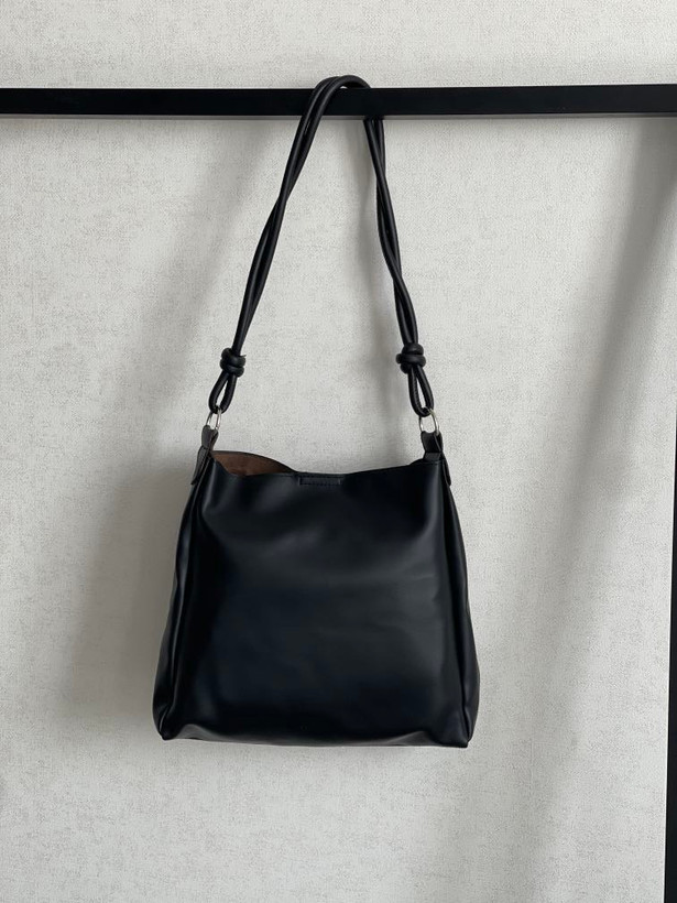 کیف زنانه دوشی بزرگ مدل بند گره ای کد 211